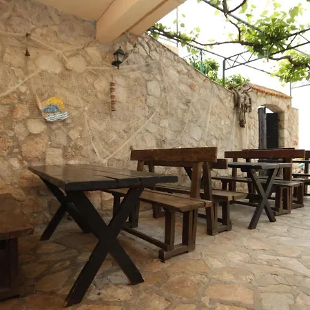 Апартаменти With Parking Space Ivan Dolac, Hvar - 27899